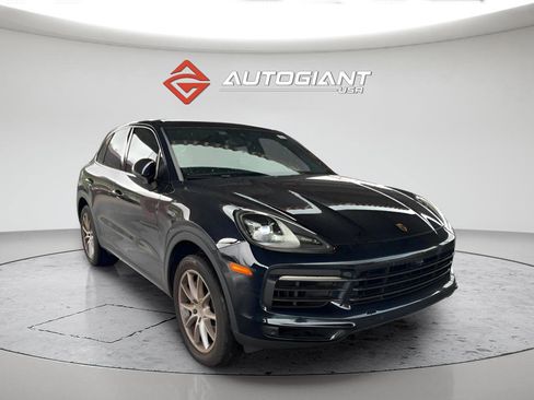 Used 2021 Porsche Cayenne image 3
