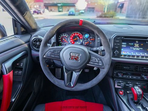 Used 2023 Nissan GT-R NISMO w/ Floor Mat Package AWD/4WD image 29