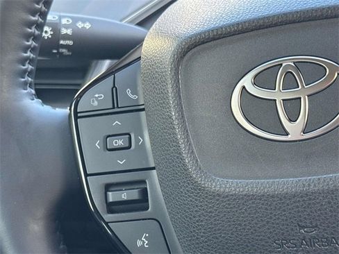 Used 2025 Toyota Prius Limited image 11