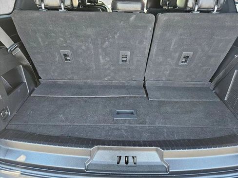 Used 2020 Ford Expedition XLT w/ Equipment Group 202A AWD/4WD image 6