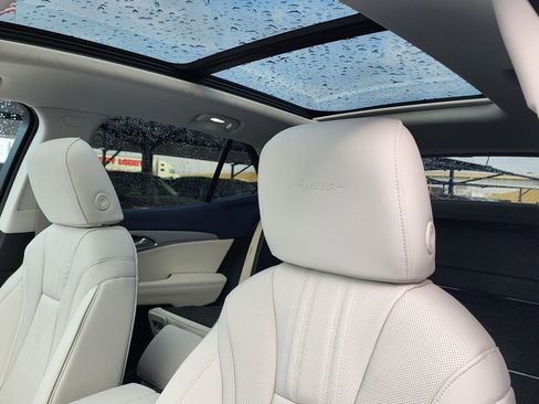 New 2026 Buick Envision Avenir image 17