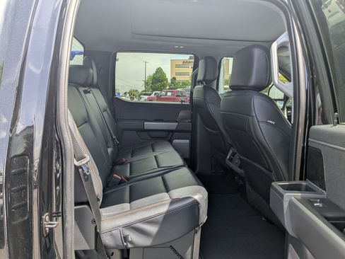 Used 2025 Ford F350 Lariat w/ Black Appearance Package AWD/4WD image 29
