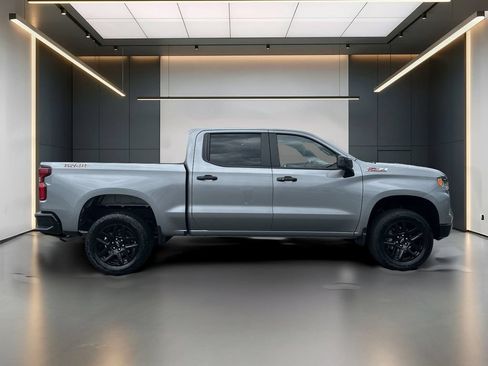 Used 2025 Chevrolet Silverado 1500 LT Trail Boss AWD/4WD image 6