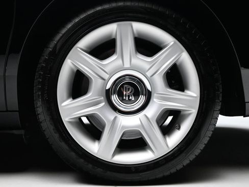Used 2012 Rolls-Royce Ghost RWD image 40