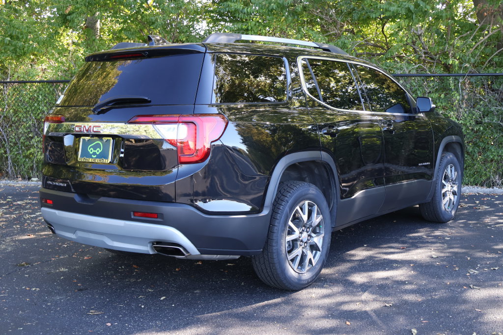 Certified 2023 GMC Acadia SLE w/ Driver Convenience Package FWD image 9