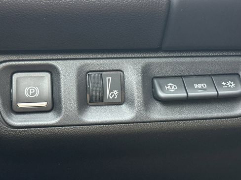 Used 2021 GMC Acadia SLT w/ Elevation Edition image 43