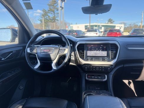 Used 2023 GMC Acadia Denali w/ Black Diamond Edition image 13