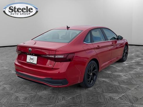 New 2026 Volkswagen Jetta SE image 5