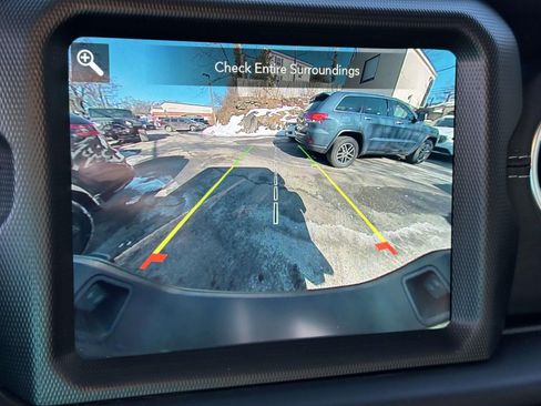 Used 2022 Jeep Gladiator Overland w/ Popular Equipment Package image 16