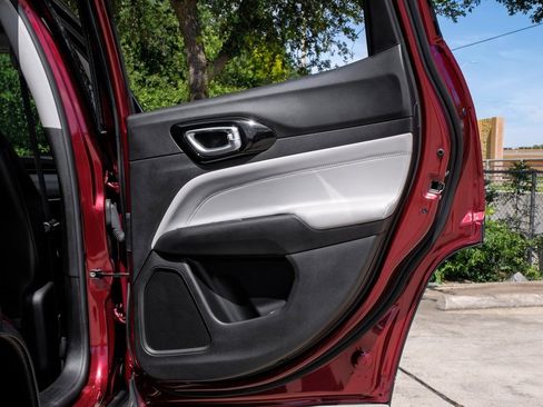 Used 2022 Jeep Compass Limited image 58