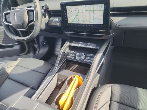 New 2025 Lincoln Nautilus Premier w/ Jet Appearance Package image 21