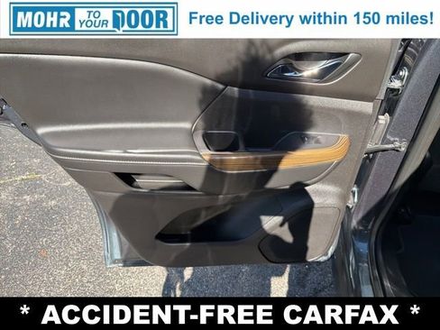 Used 2020 GMC Acadia SLE image 30