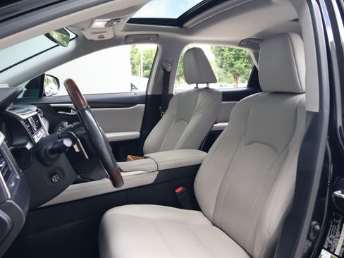 Used 2020 Lexus RX 350 FWD w/ Premium Package image 33
