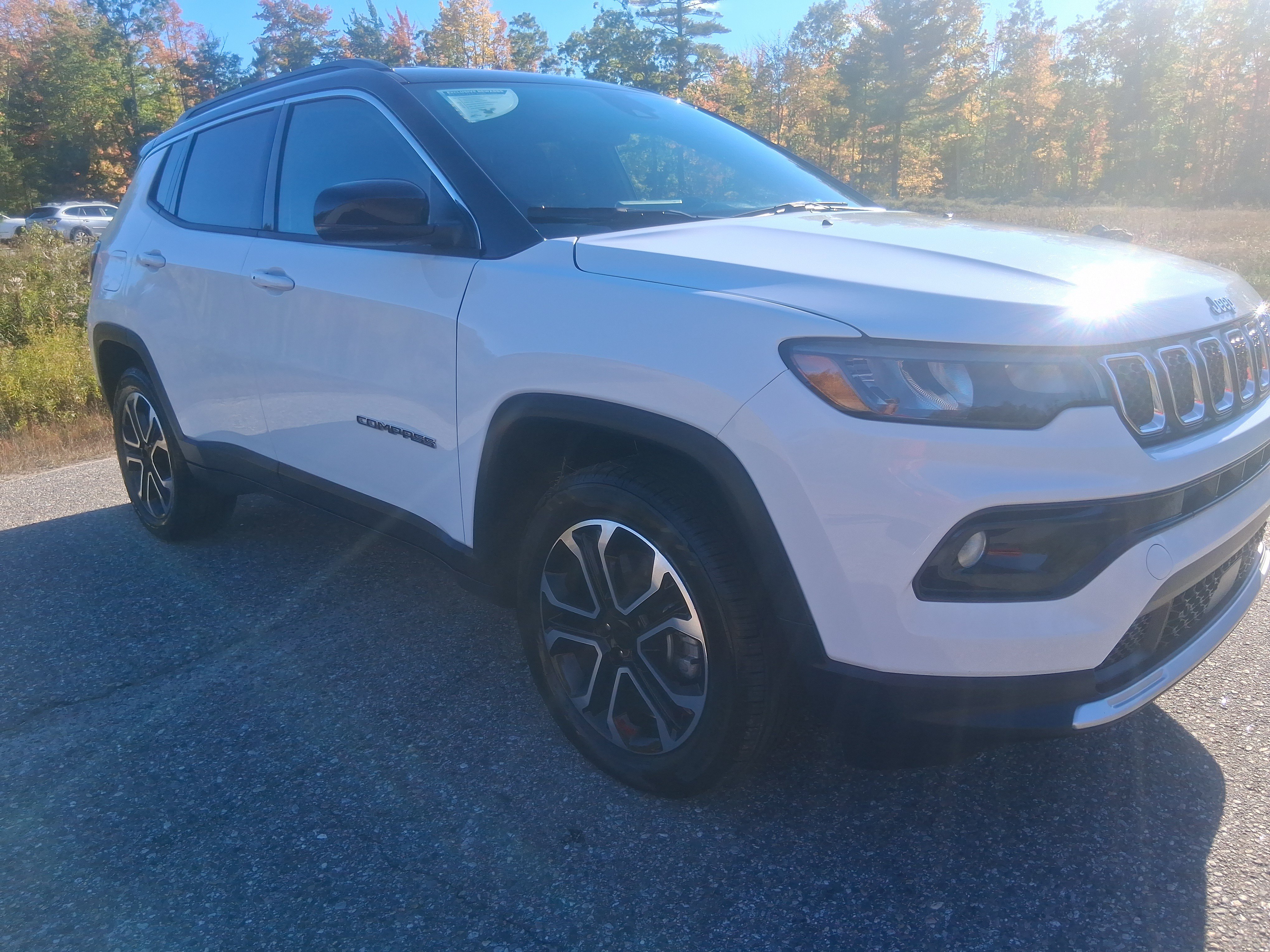 Used 2024 Jeep Compass Limited AWD/4WD image 3