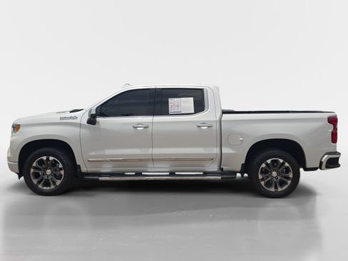 Used 2023 Chevrolet Silverado 1500 High Country AWD/4WD image 6