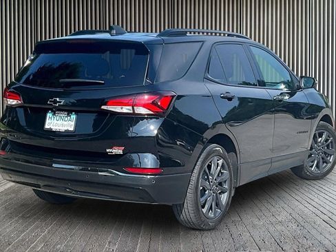 Used 2022 Chevrolet Equinox RS w/ Infotainment Package FWD image 15