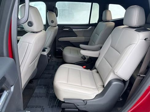 Used 2024 GMC Acadia Elevation image 27