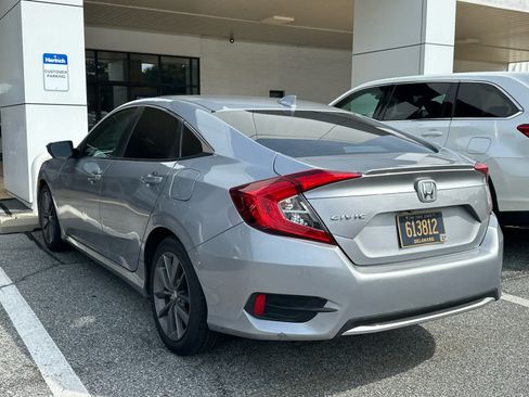 Used 2019 Honda Civic EX image 3