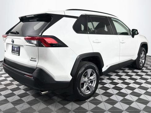 Used 2022 Toyota RAV4 XLE w/ XLE Grade Weather Package AWD/4WD image 26