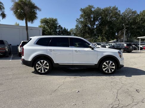 Used 2020 Kia Telluride S FWD image 4