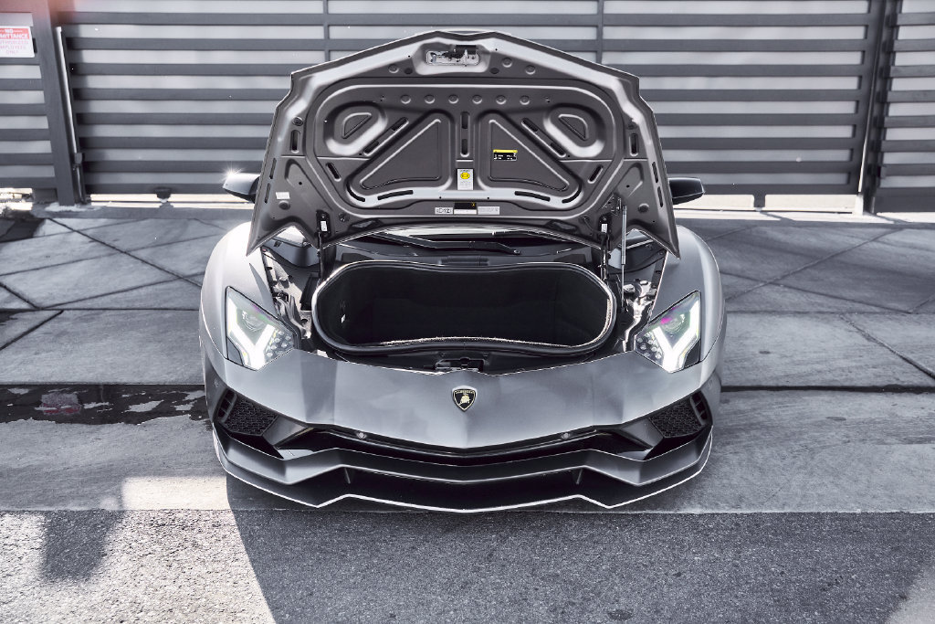 Used 2018 Lamborghini Aventador S AWD/4WD image 7