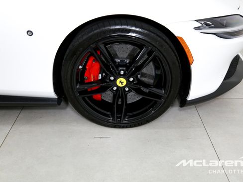 Used 2022 Ferrari Roma RWD image 29