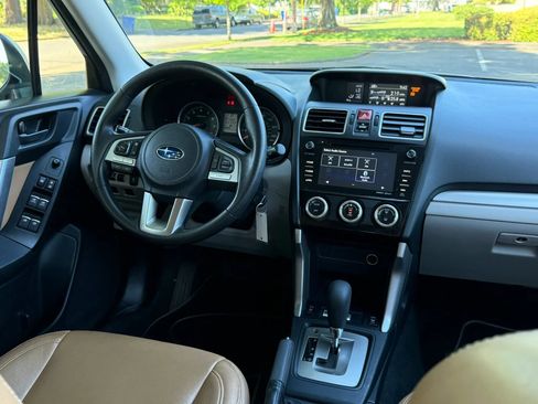 Used 2018 Subaru Forester 2.5i Premium w/ Popular Package #3A AWD/4WD image 3