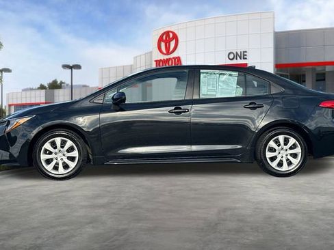 Certified 2022 Toyota Corolla LE image 9