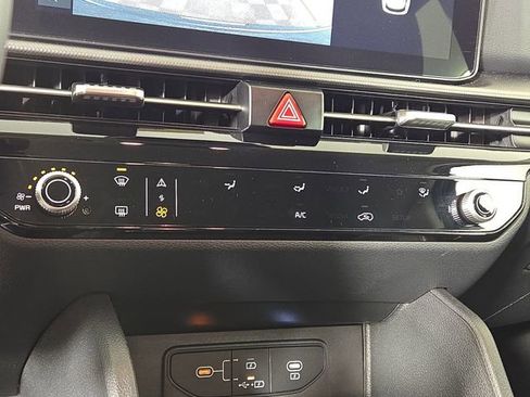 Certified 2026 Kia Sportage LX image 21