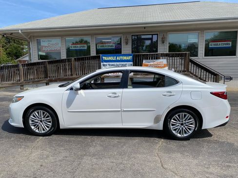 Used 2014 Lexus ES 350 w/ Luxury Package FWD image 5