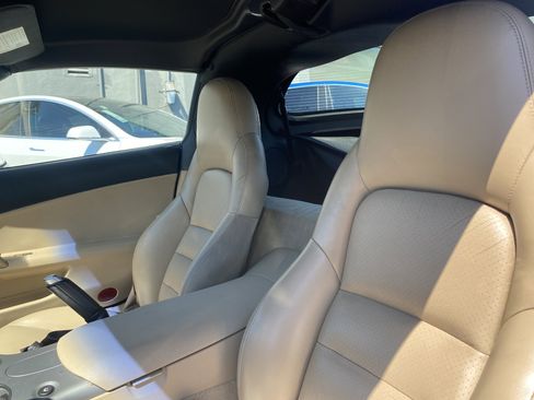 Used 2006 Chevrolet Corvette Coupe w/ Preferred Equipment Group image 16