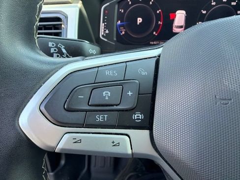 Used 2023 Volkswagen Atlas SE w/ Black Wheel Package AWD/4WD image 10