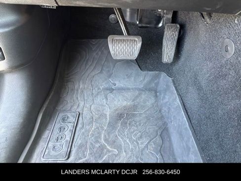 Used 2023 Jeep Gladiator Sport image 22