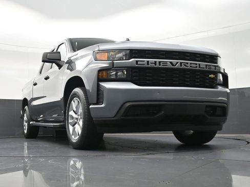 Used 2022 Chevrolet Silverado 1500 Custom RWD image 32