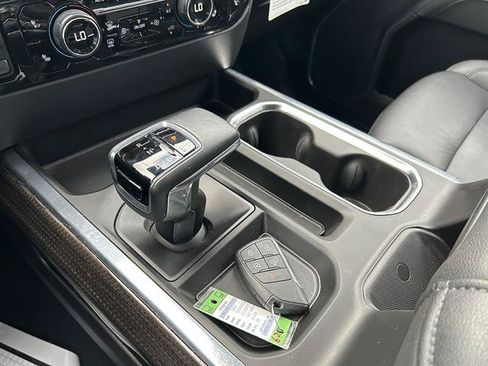 Certified 2024 Chevrolet Silverado 1500 LT Trail Boss w/ LT Trail Boss Premium Package AWD/4WD image 31