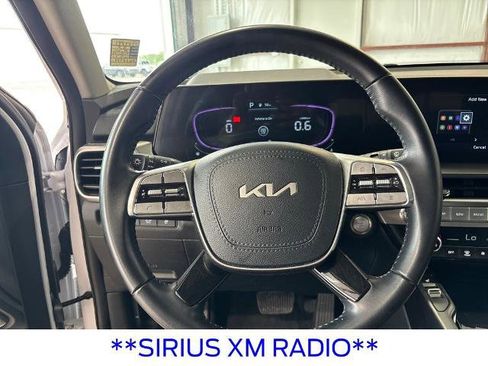 Used 2025 Kia Telluride S FWD image 13