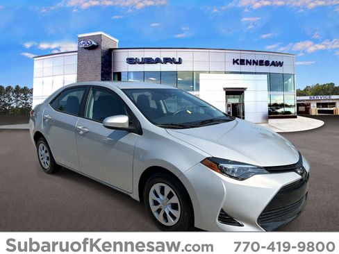 Used 2019 Toyota Corolla L FWD image 1