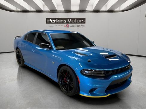 Used 2023 Dodge Charger Scat Pack w/ Plus Group RWD image 8