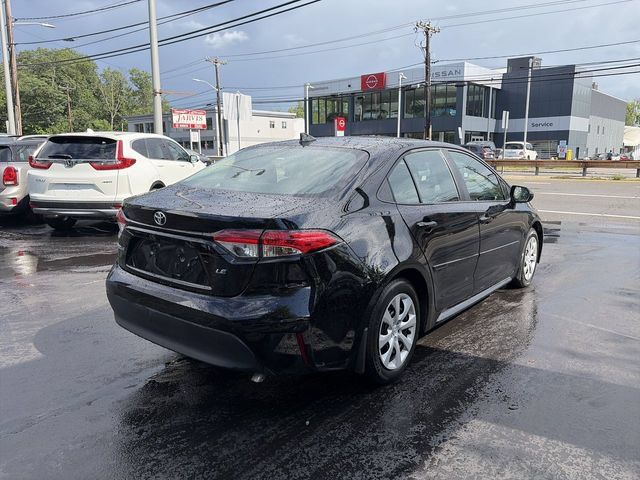 Used 2025 Toyota Corolla LE FWD image 8