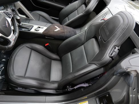 Used 2015 Chevrolet Corvette Z06 w/ 2LZ Preferred Equipment Group image 15