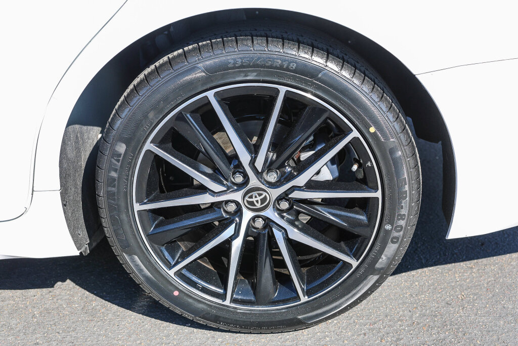 Certified 2024 Toyota Camry SE FWD image 27