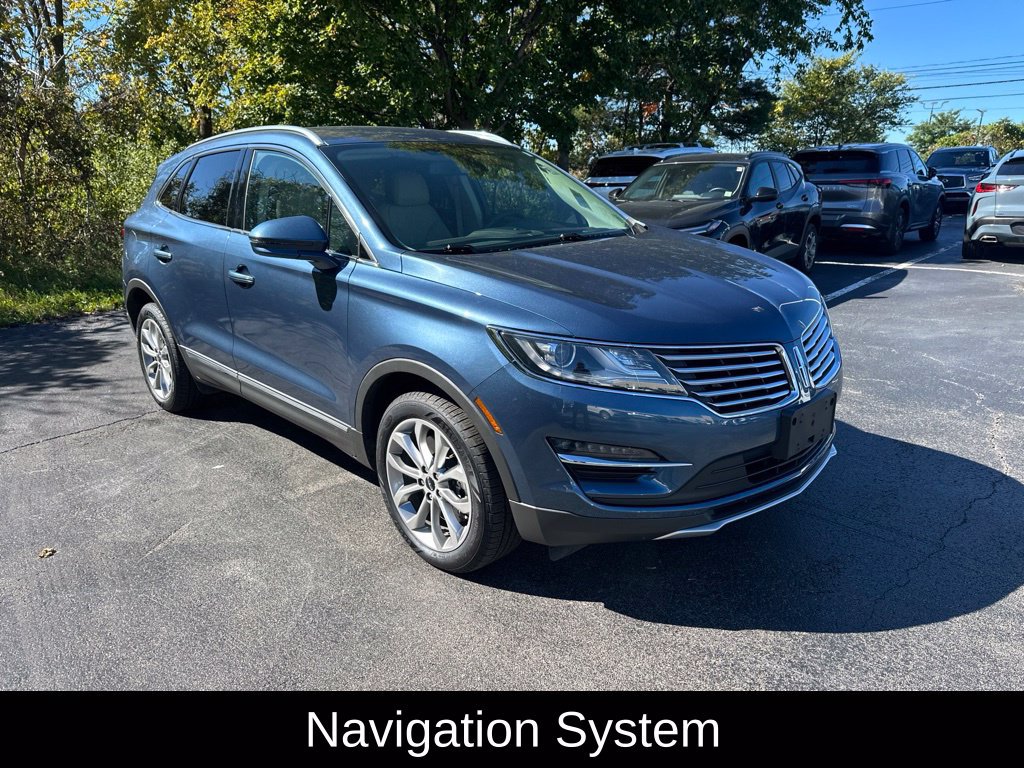 Used 2018 Lincoln MKC Select w/ Select Plus Package AWD/4WD image 3