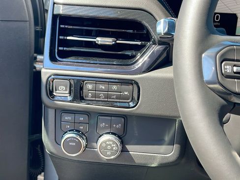 New 2026 GMC Yukon XL AT4 AWD/4WD image 25