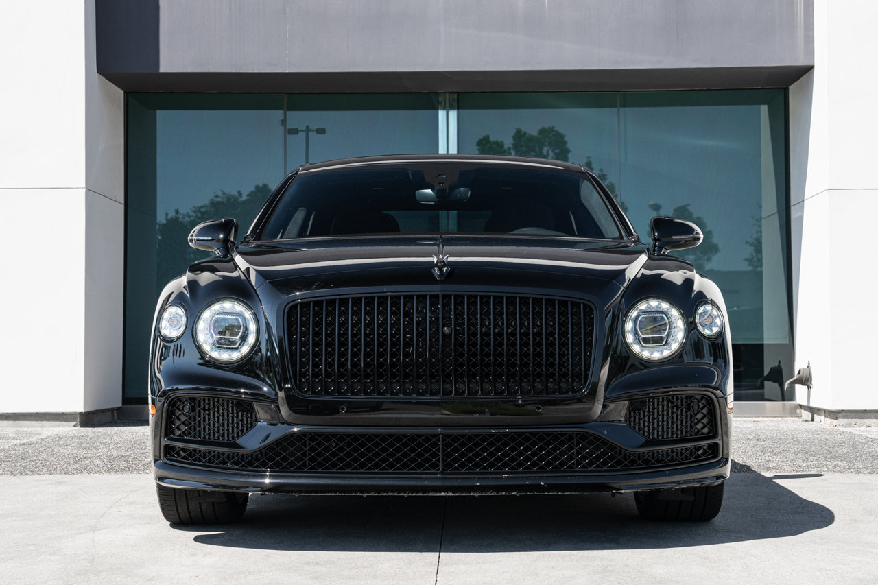 Used 2024 Bentley Flying Spur V8 AWD/4WD image 12