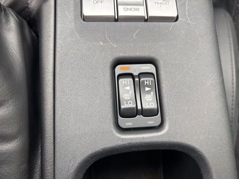 Certified 2023 Toyota GR86 Premium w/ ALL Weather Mat Package (TMS) image 32