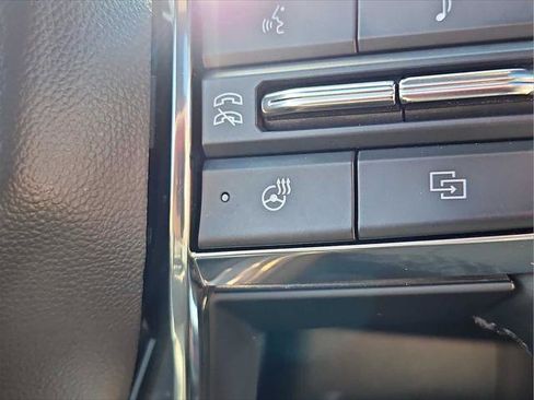 Used 2025 GMC Yukon XL Denali w/ Denali Reserve Package AWD/4WD image 31