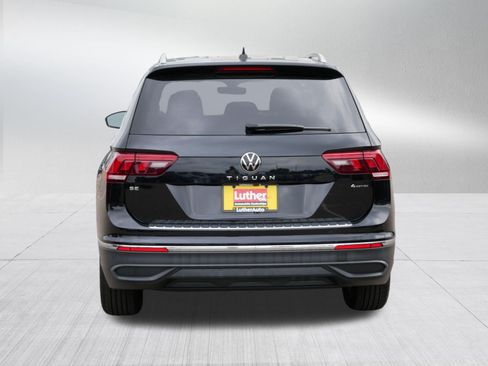 Used 2024 Volkswagen Tiguan SE w/ MDO Package, Two-Row AWD/4WD image 6