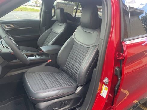 New 2026 Ford Explorer ST-Line w/ ST-Line Street Pack image 25