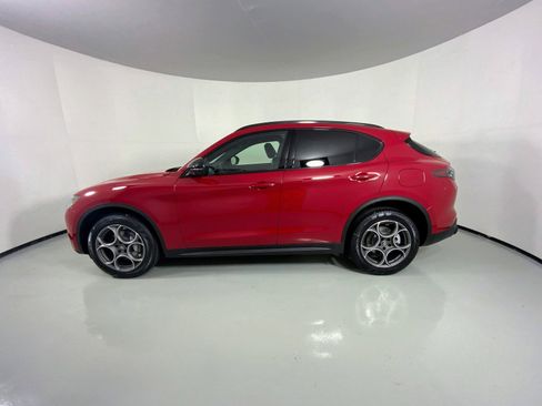 New 2025 Alfa Romeo Stelvio Sprint image 10