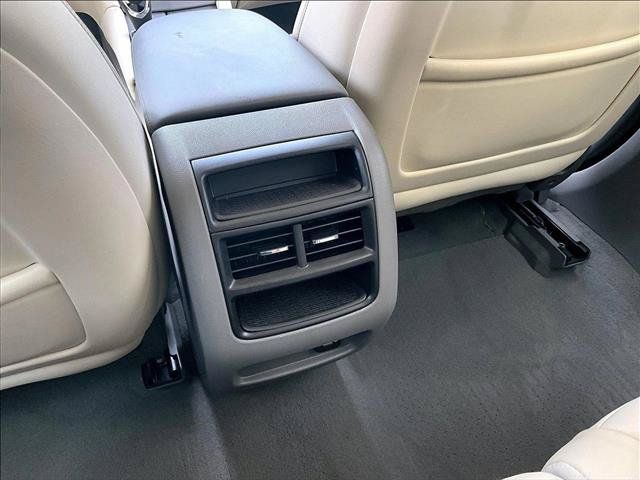 Used 2019 Cadillac XT5 Luxury FWD image 25